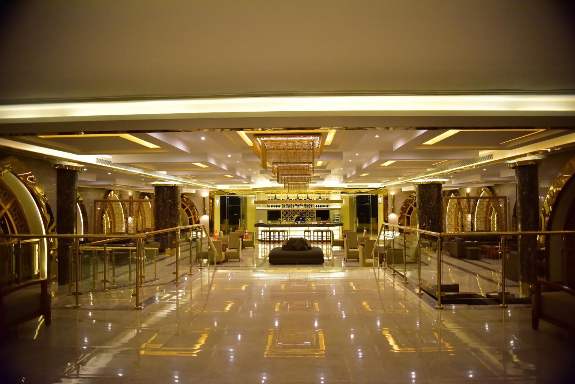 The Grand Hotel Sharm El Sheikh Sharm El Sheikk Exterior foto The lobby of the hotel