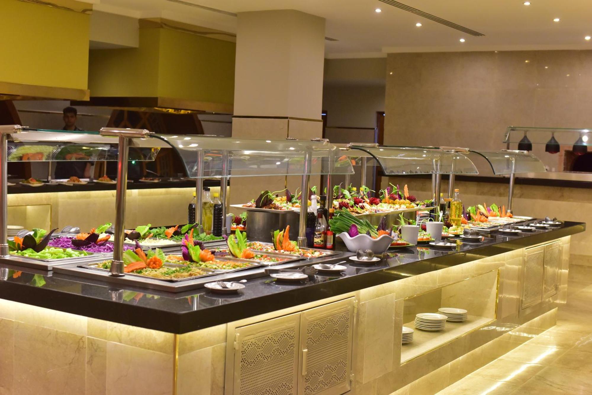 The Grand Hotel Sharm El Sheikh Sharm El Sheikk Exterior foto A salad bar