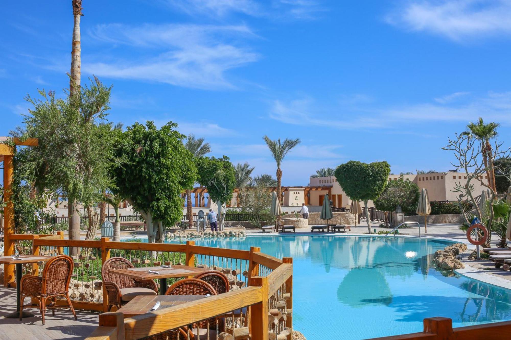 The Grand Hotel Sharm El Sheikh Sharm El Sheikk Exterior foto The pool at the resort